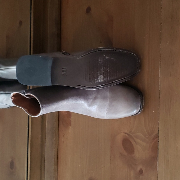 Frye River inside zip boots - Picture 3 of 7